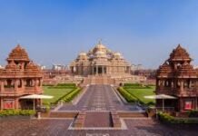 अक्षरधाम मंदिर में ऐतिहासिक आयोजन: 108 फीट ऊंची भगवान नीलकंठ वर्णी की ‘तपोमूर्ति’ की आज होगी प्राण प्रतिष्ठा